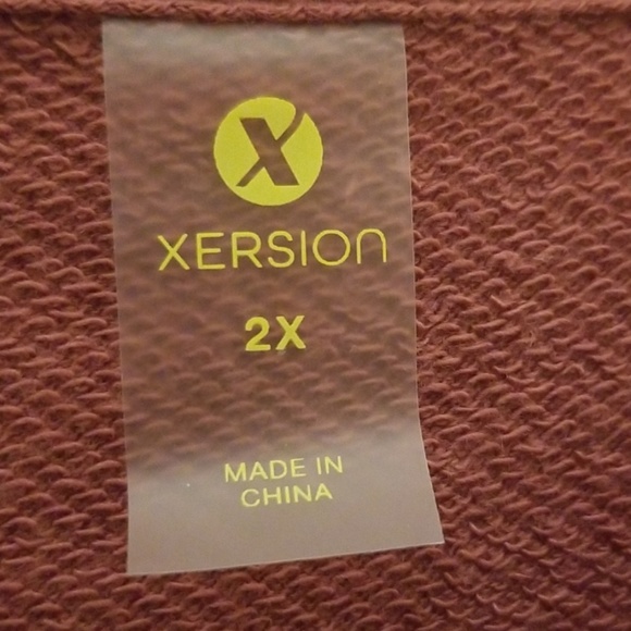 🍃🌺BUYONEGETONE $5 Sweatshirts Metallic Stars🌺🍃 - Picture 6 of 8